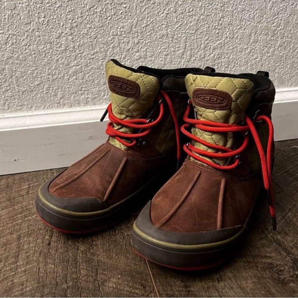 KEEN Women's Elsa II Quilted Ankle Boots
